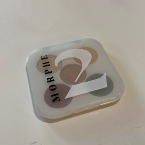 Morphe 2 eyeshadow palette